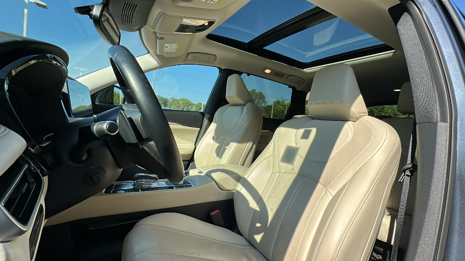 Certified 2022 INFINITI QX60 Sensory w/ Cargo Package AWD/4WD image 13