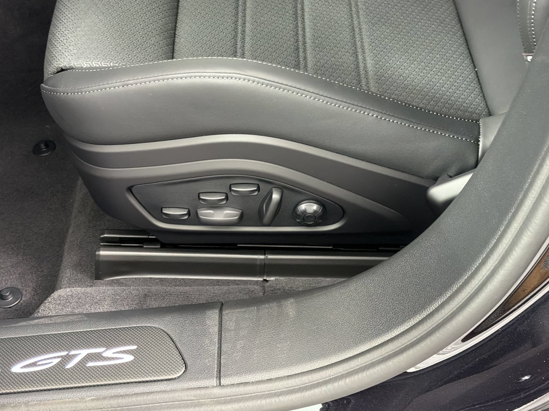 New 2026 Porsche Panamera GTS AWD/4WD image 14