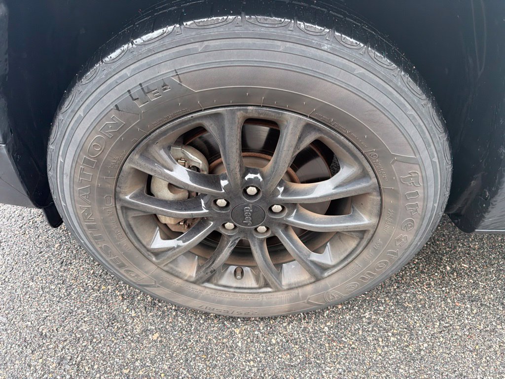 Used 2023 Jeep Cherokee Altitude Lux AWD/4WD image 12