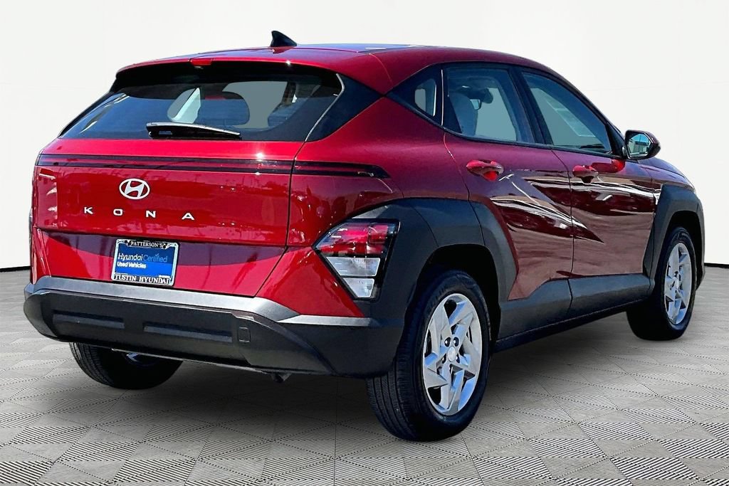Certified 2024 Hyundai Kona SE FWD image 2