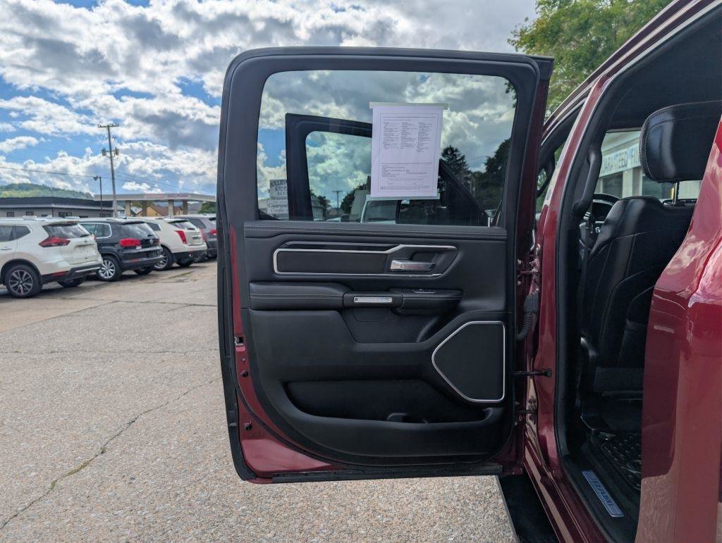 Used 2020 RAM 1500 Laramie AWD/4WD image 47
