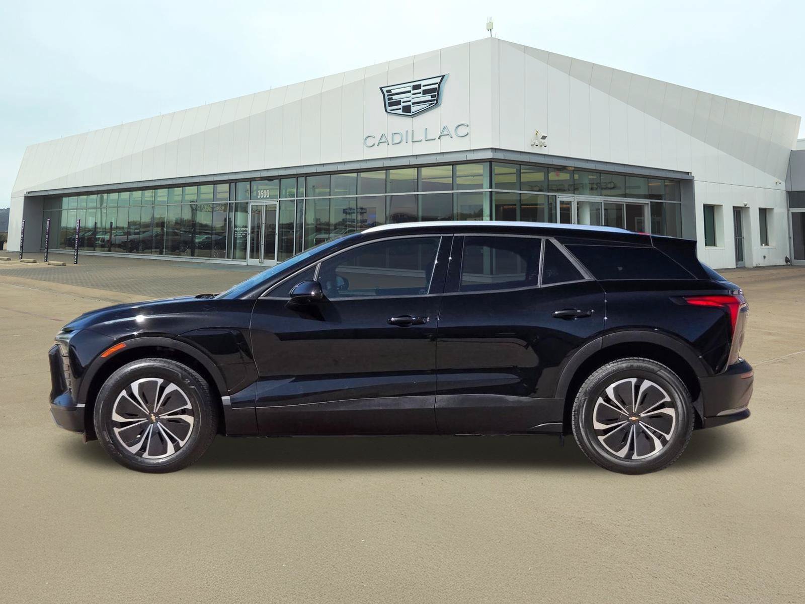 Used 2024 Chevrolet Blazer EV LT AWD/4WD image 3