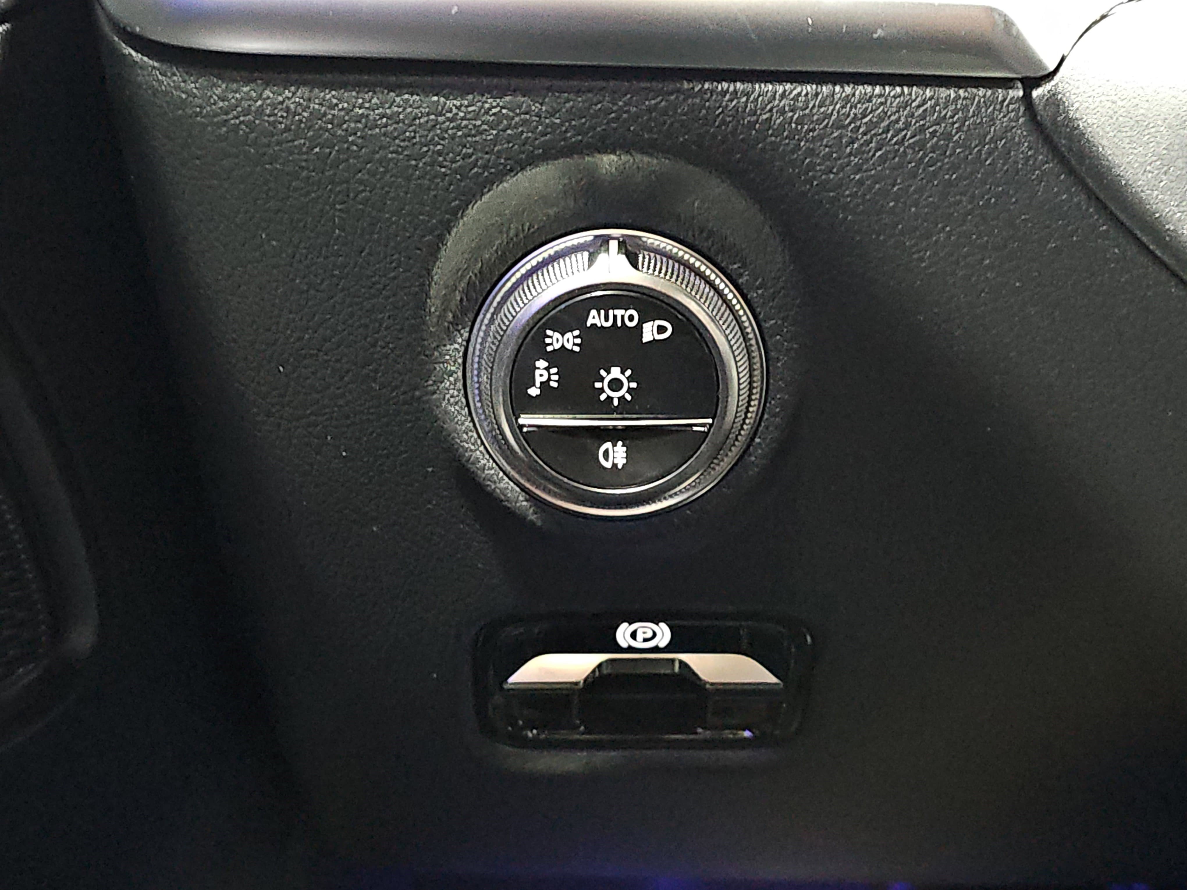 Certified 2026 Mercedes-Benz C 300 Sedan image 27