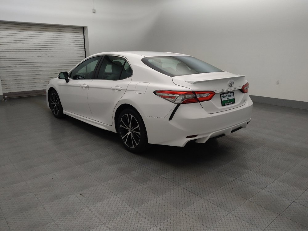 Used 2018 Toyota Camry SE FWD image 5