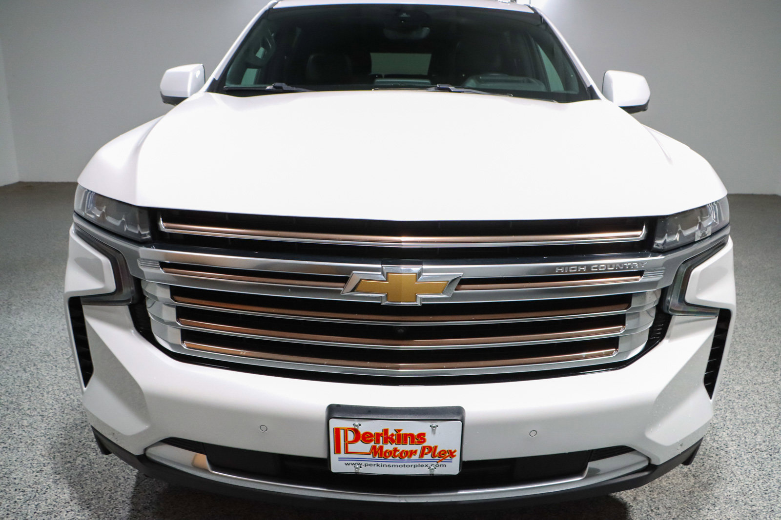 Used 2023 Chevrolet Suburban High Country image 4