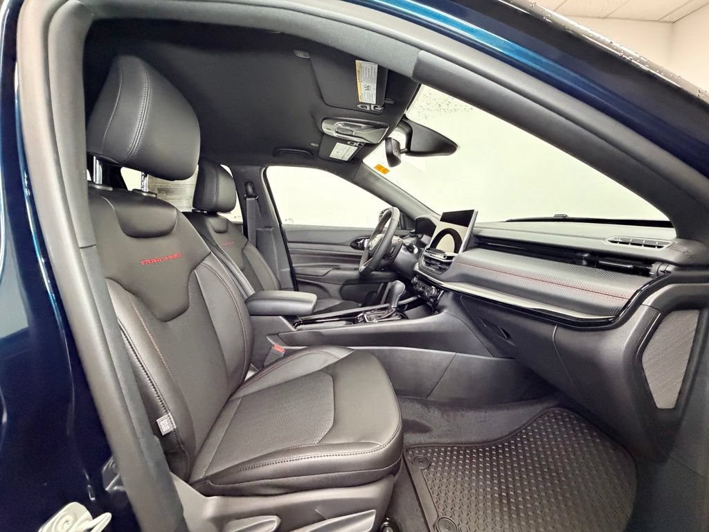New 2026 Jeep Compass Trailhawk AWD/4WD image 9