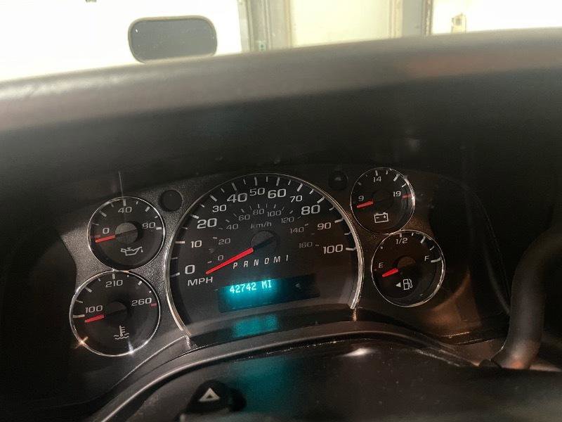 Used 2020 GMC Savana 3500 w/ Driver Convenience Package RWD image 4