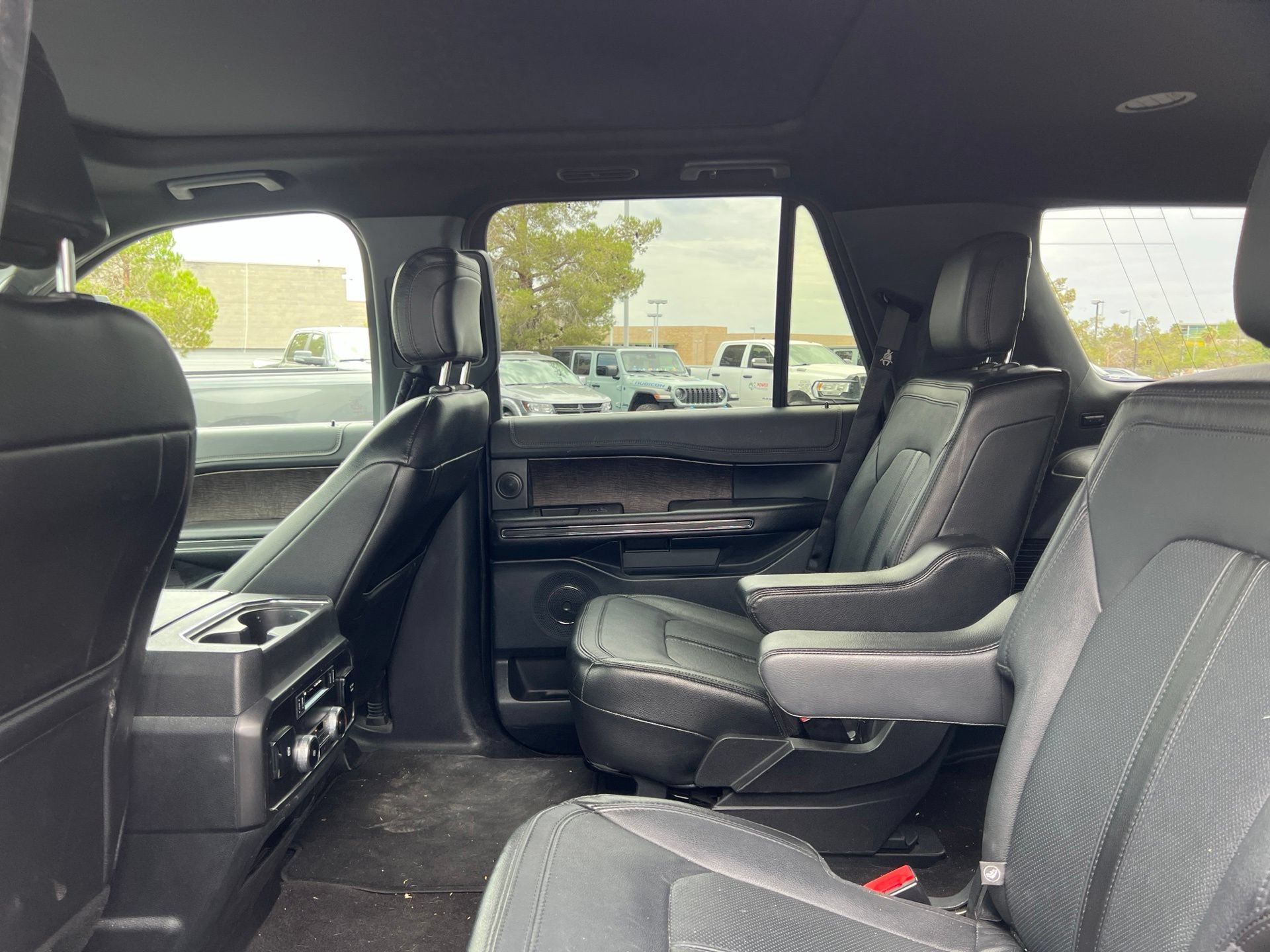 Used 2020 Ford Expedition Limited w/ Equipment Group 302A RWD image 26