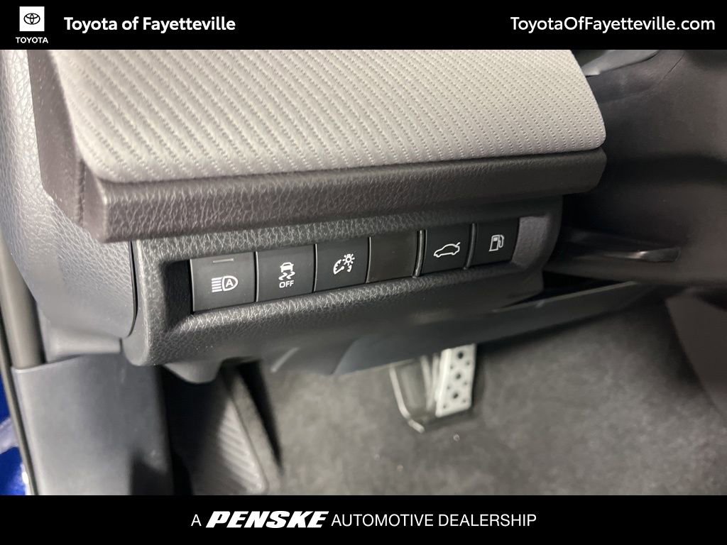 Used 2026 Toyota Camry SE FWD image 26