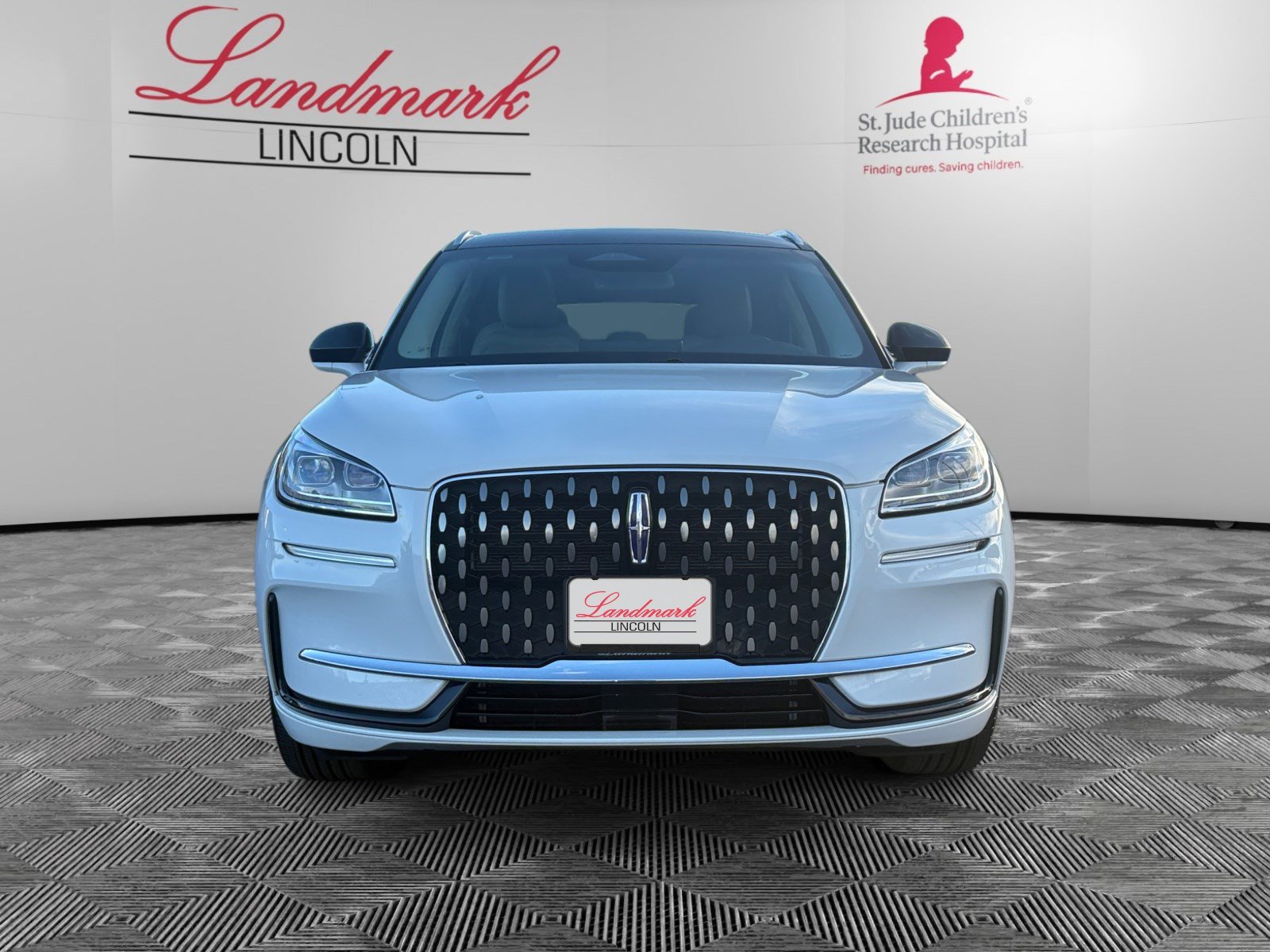 Certified 2024 Lincoln Corsair Grand Touring image 8