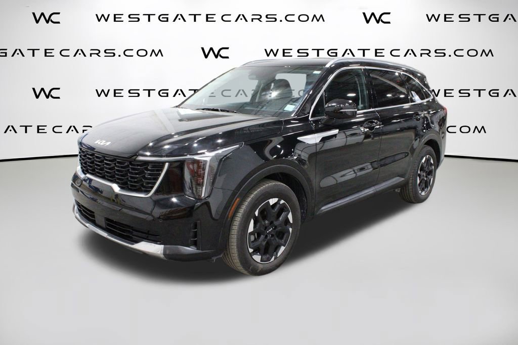 Used 2024 Kia Sorento S image 1