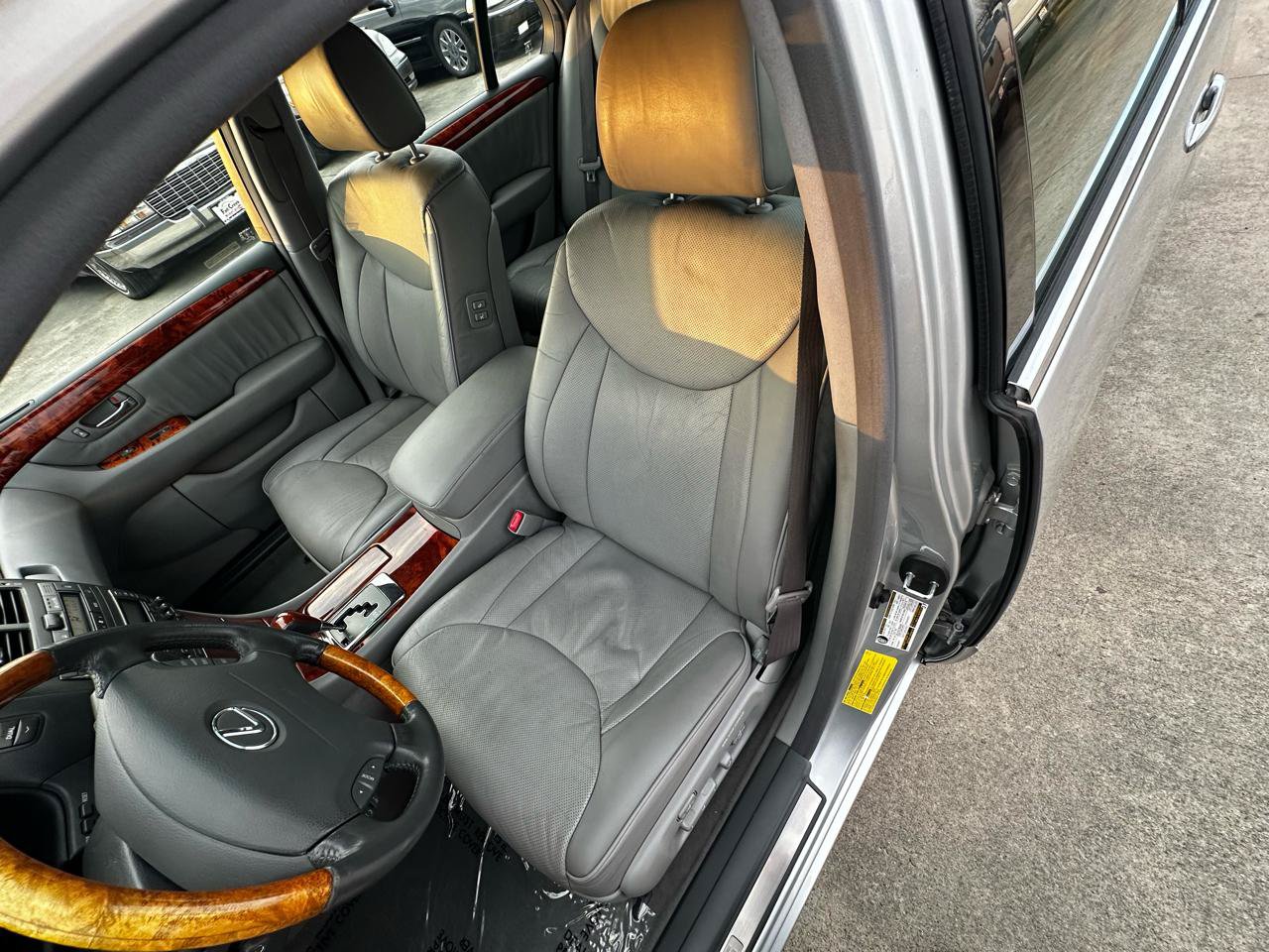 Used 2004 Lexus LS 430 w/ Premium Pkg RWD image 86