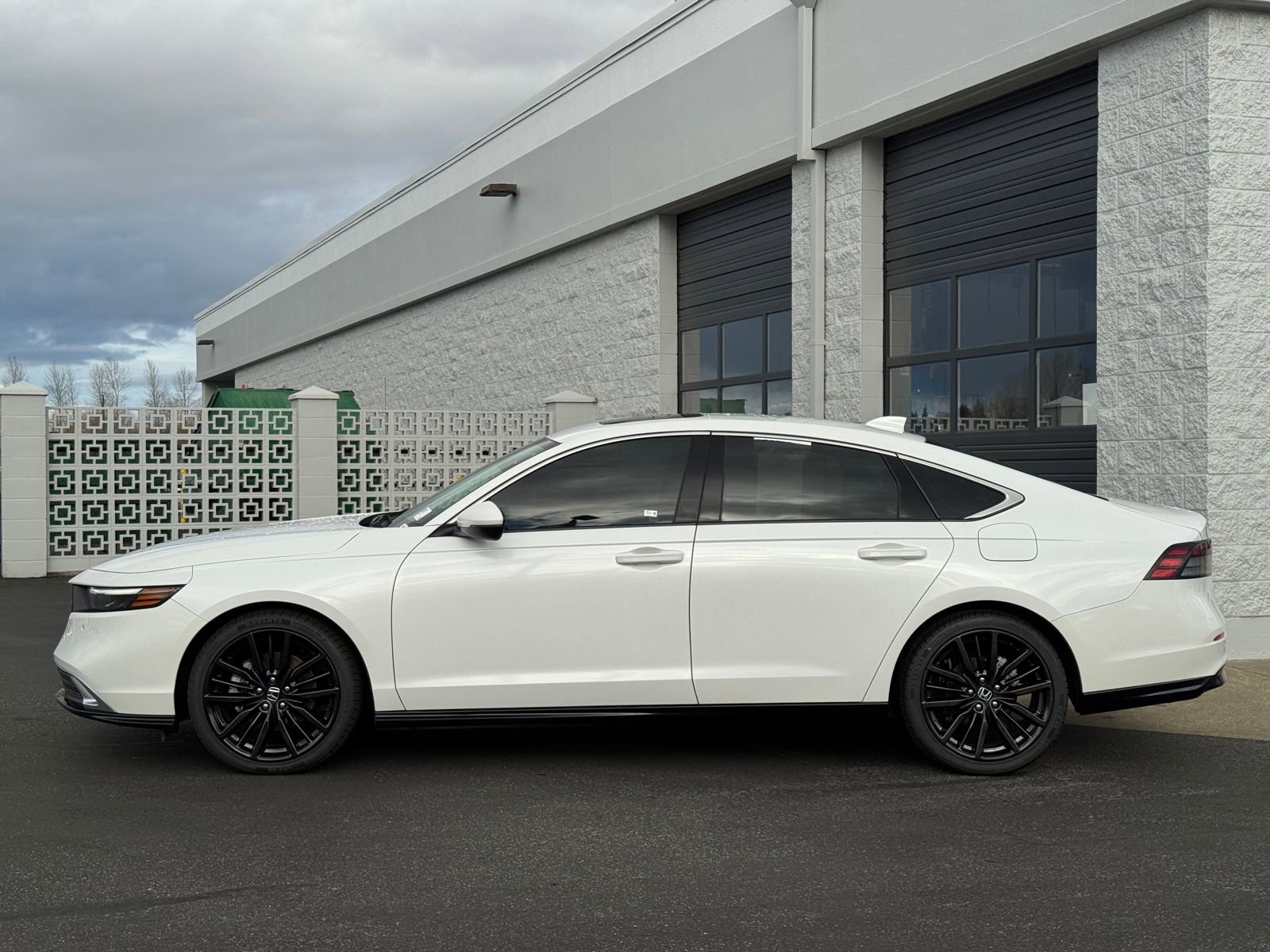 Certified 2023 Honda Accord Touring image 2