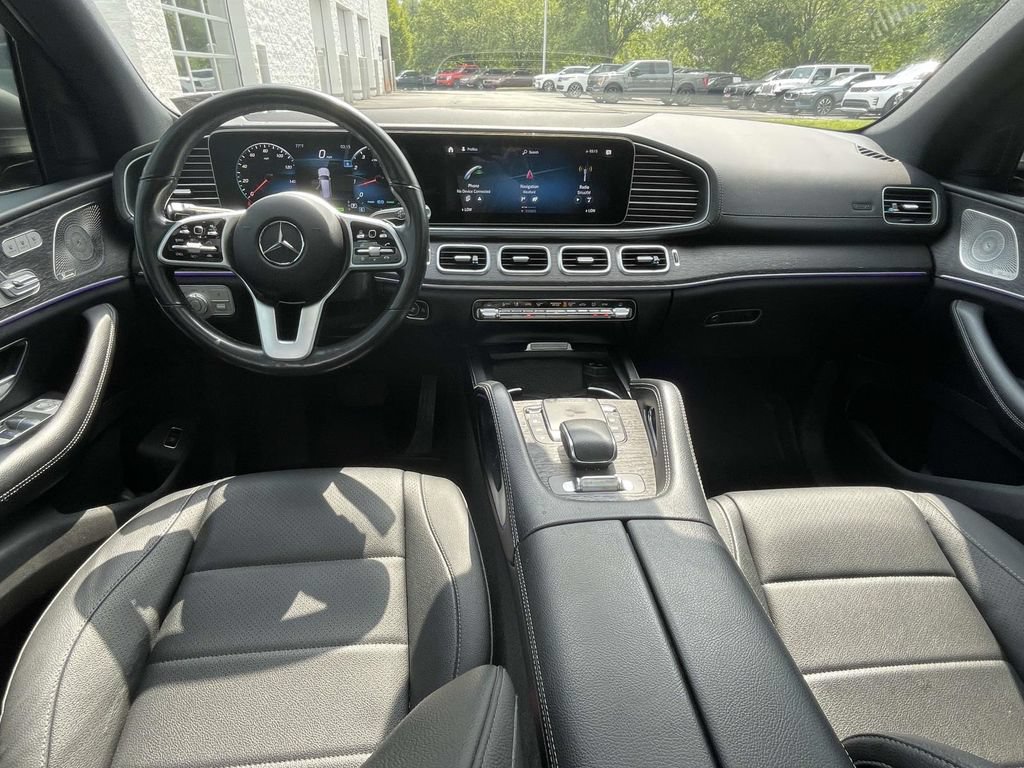 Used 2021 Mercedes-Benz GLS 450 4MATIC image 22
