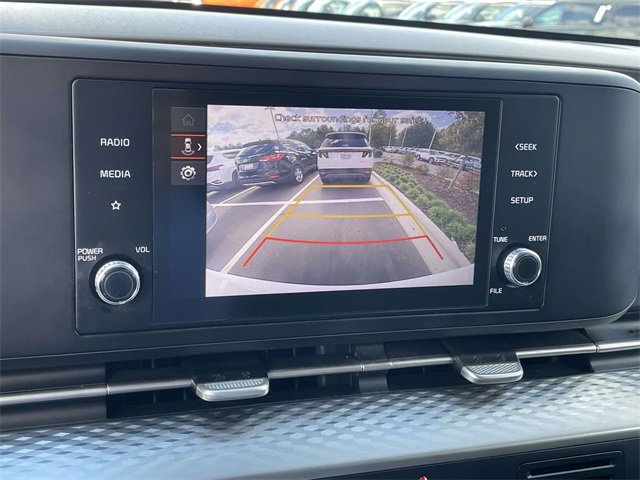 Used 2023 Kia Carnival LX image 24