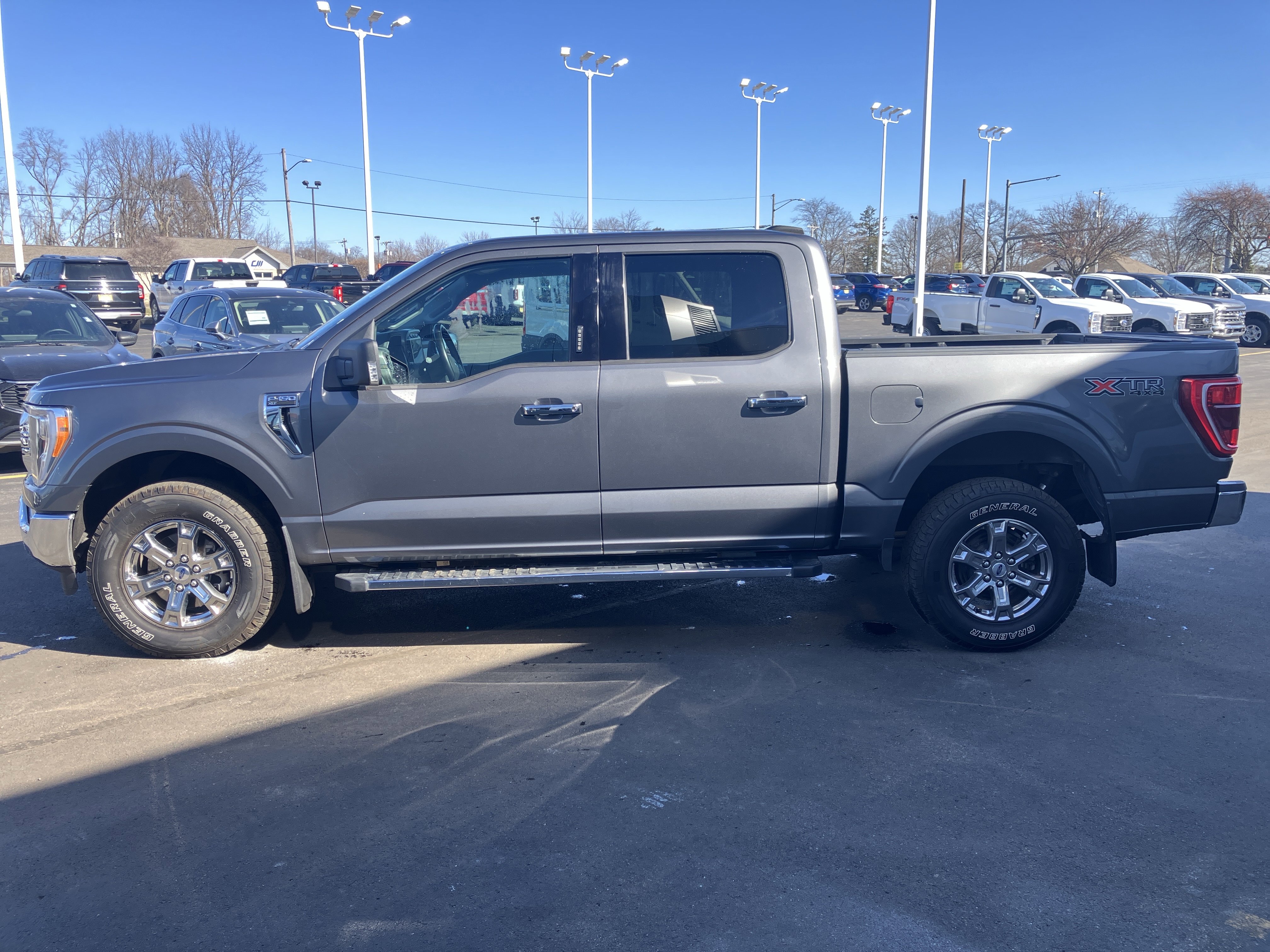 Certified 2021 Ford F150 XLT w/ Equipment Group 302A High image 4