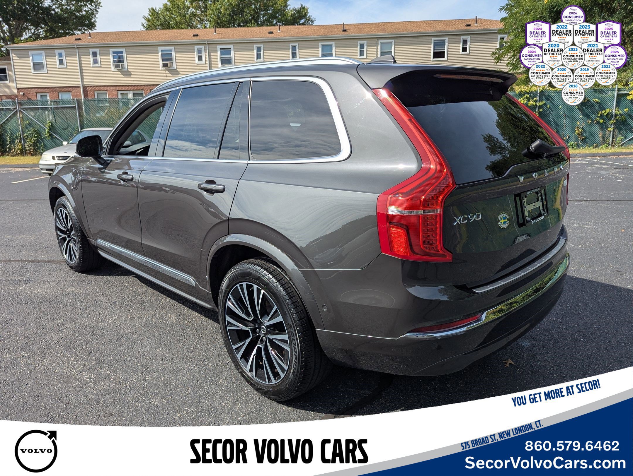 Certified 2024 Volvo XC90 T8 Plus w/ Protection Package Premier image 6