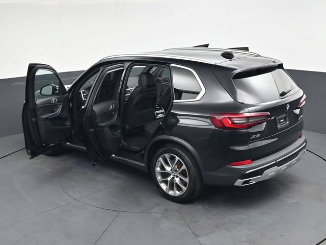 Used 2022 BMW X5 xDrive40i w/ Premium Package AWD/4WD image 40
