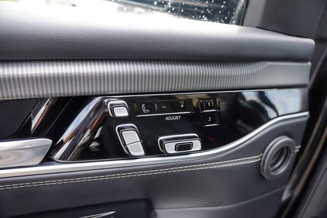 Used 2022 Jeep Grand Wagoneer Series II image 26