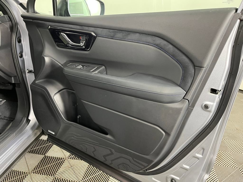 Used 2026 Subaru Forester Limited image 17