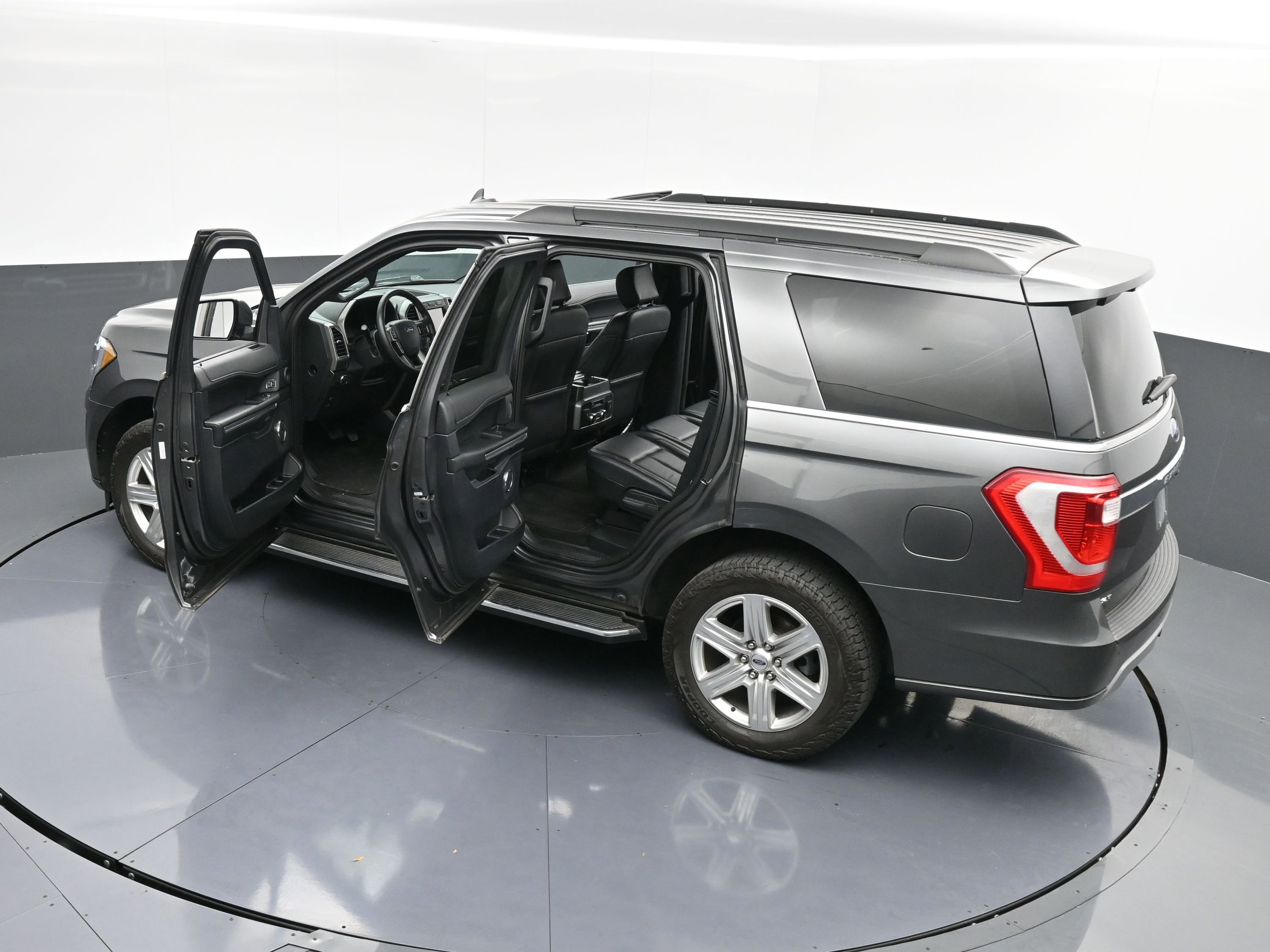 Used 2019 Ford Expedition XLT w/ Equipment Group 202A image 42