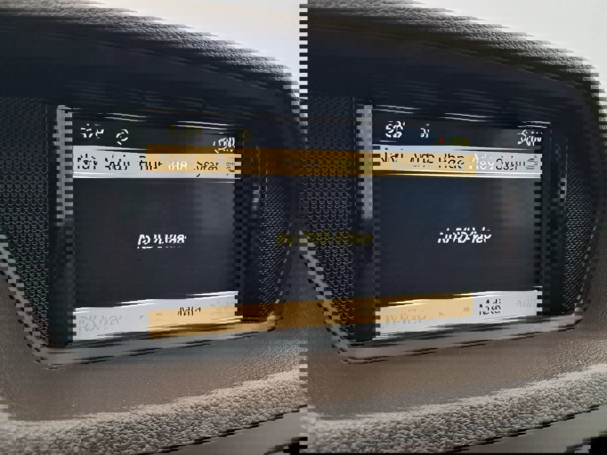 Used 2012 Mercedes-Benz E 550 Cabriolet AMG Line image 16