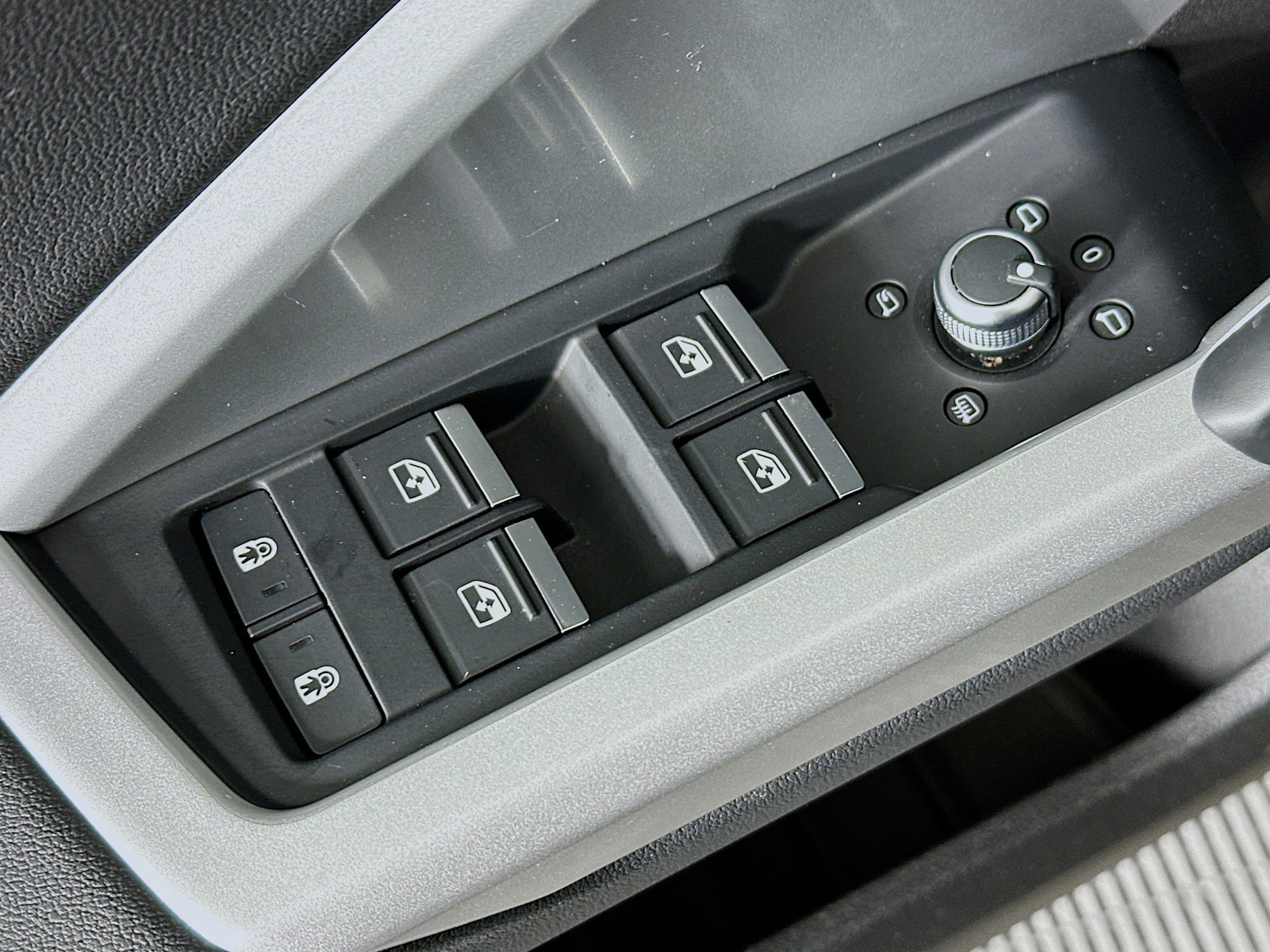 Used 2023 Audi Q3 2.0T Premium w/ Convenience Package image 15