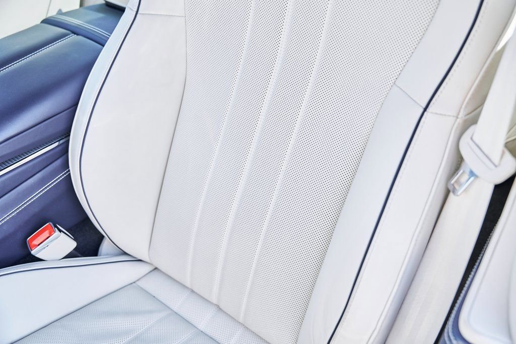 Used 2024 Bentley Flying Spur V8 image 44