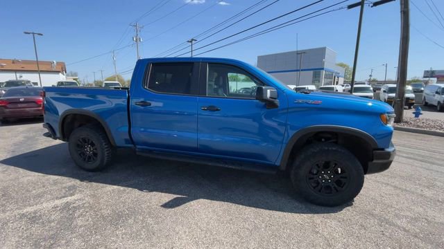 Used 2022 Chevrolet Silverado 1500 ZR2 w/ Technology Package AWD/4WD image 3