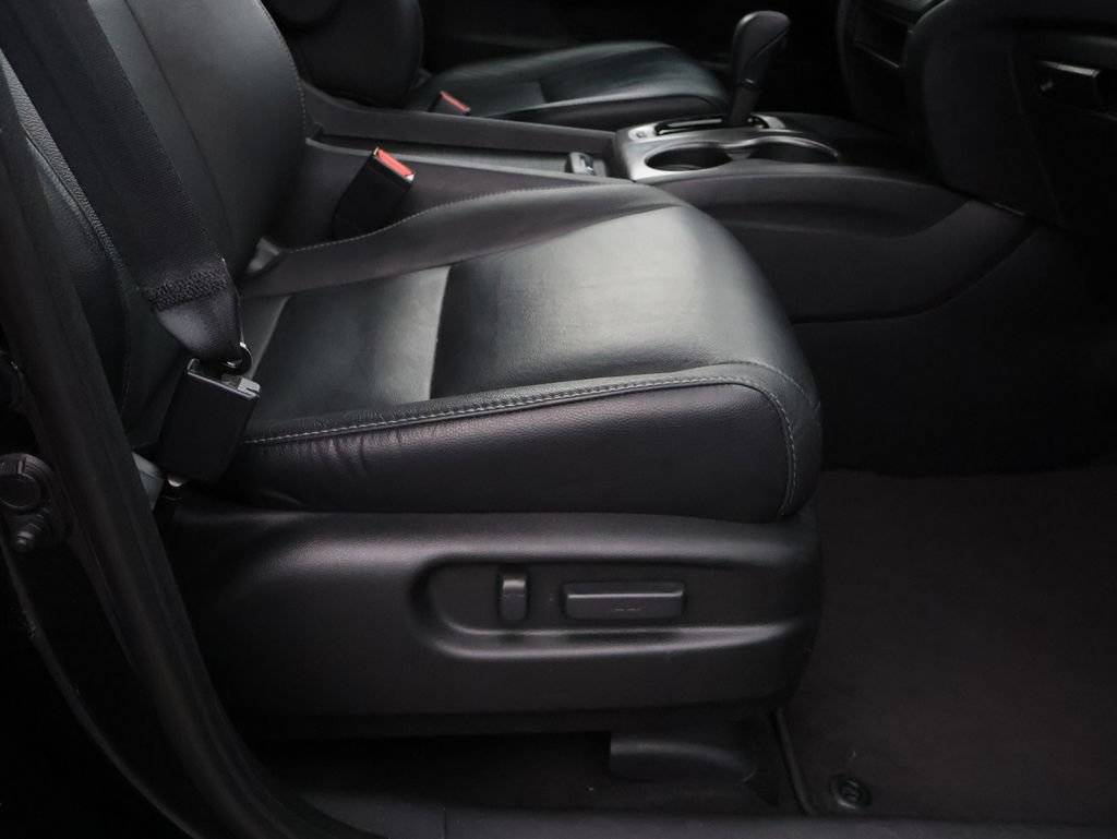 Used 2017 Honda Pilot EX-L image 10
