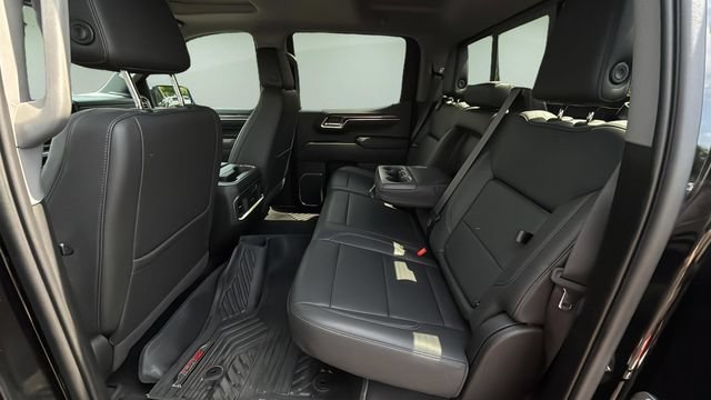 Used 2023 Chevrolet Silverado 1500 LTZ w/ LTZ Premium Package AWD/4WD image 20
