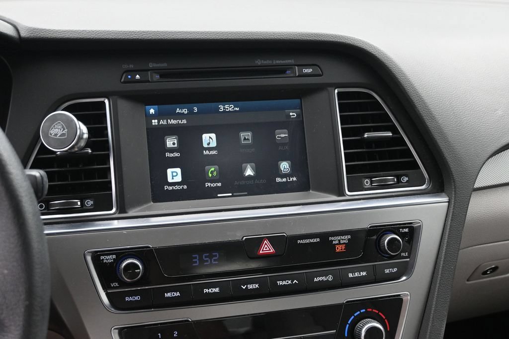 Used 2016 Hyundai Sonata SE FWD image 17