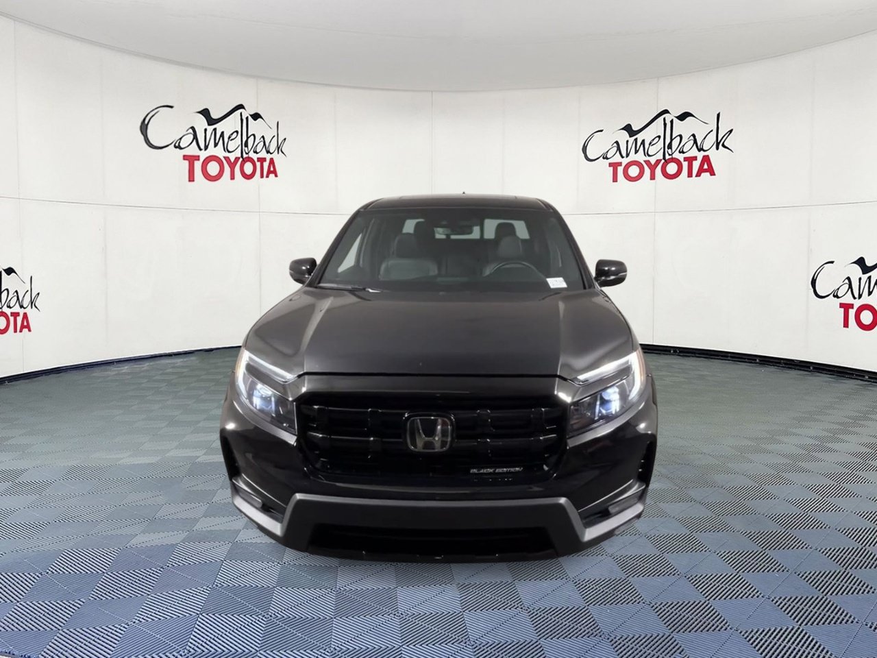 Used 2025 Honda Ridgeline Black Edition image 5