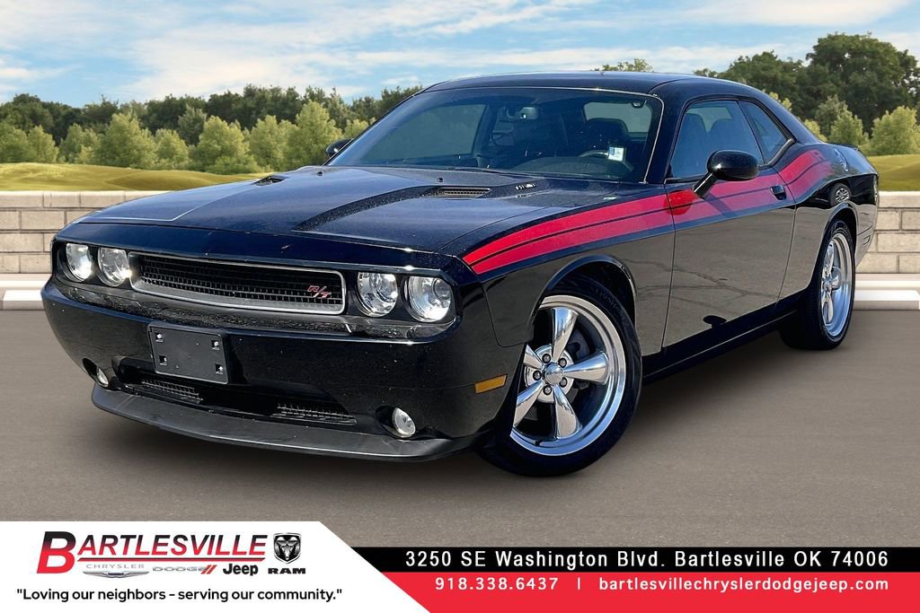 Used 2013 Dodge Challenger R/T image 1