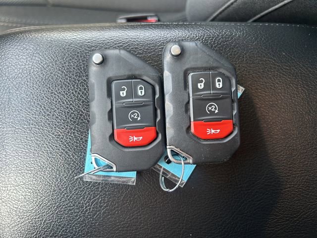 Used 2022 Jeep Gladiator Sport image 34