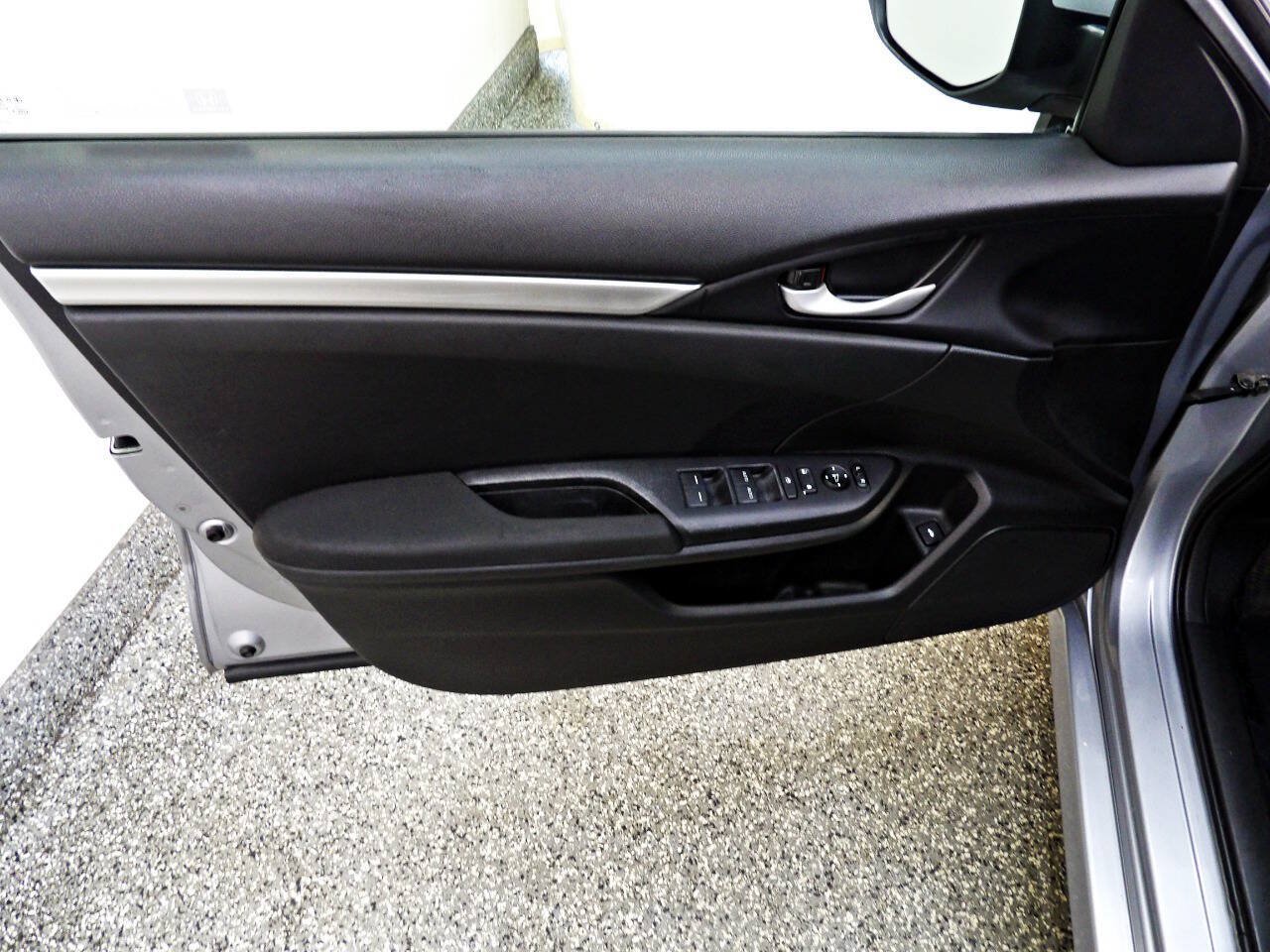 Used 2018 Honda Civic LX image 7