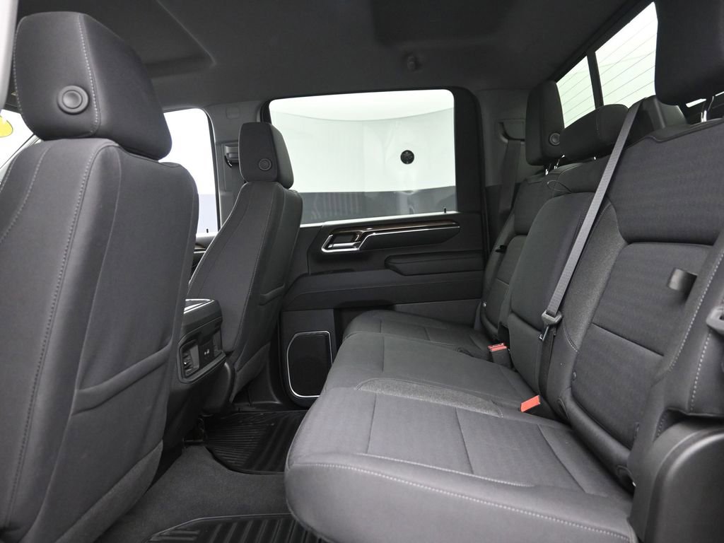 Used 2024 Chevrolet Silverado 3500 LT w/ Convenience Package image 10