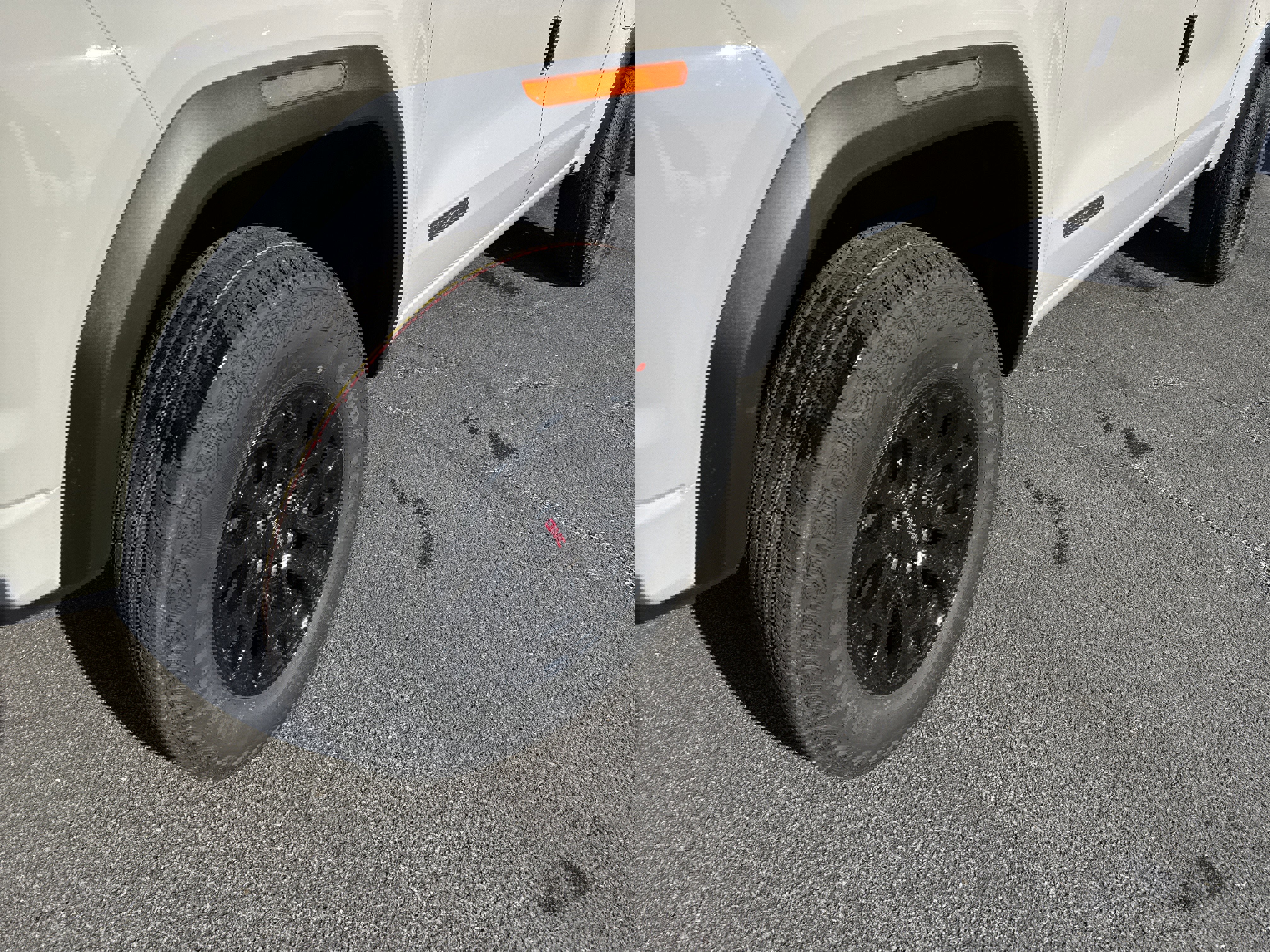 New 2026 GMC Canyon Elevation w/ Convenience Package image 10