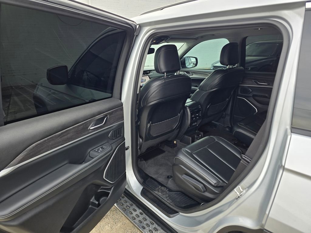 Used 2021 Jeep Grand Cherokee L Limited w/ Trailer Tow Group (B) image 18