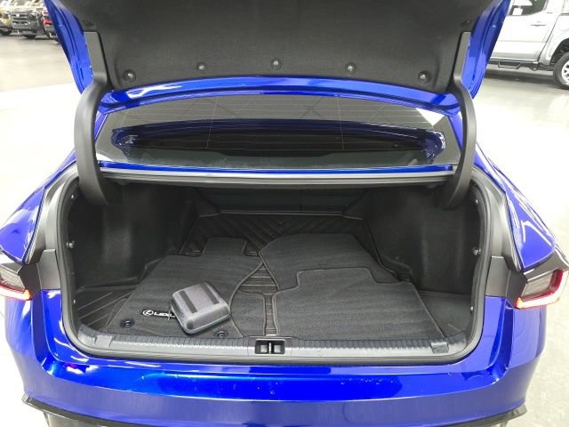 Used 2025 Lexus IS 350 F Sport w/ Navigation Package image 11