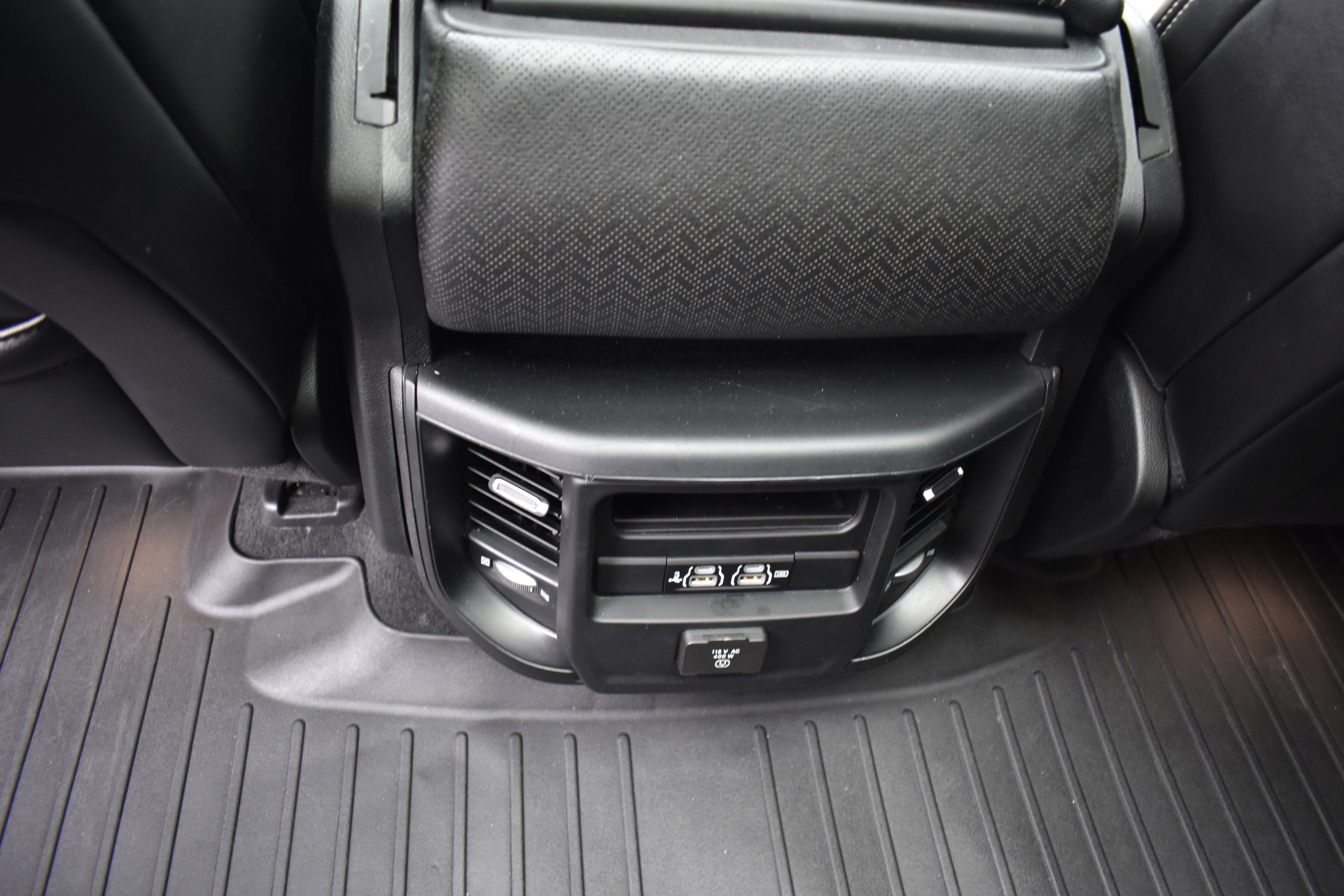 Used 2019 RAM 1500 Laramie image 25