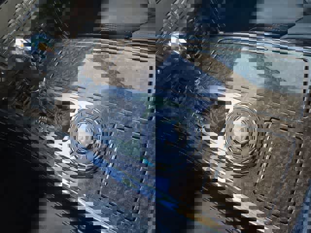 Used 2017 INFINITI QX80 2WD w/ Driver Assistance Package image 18