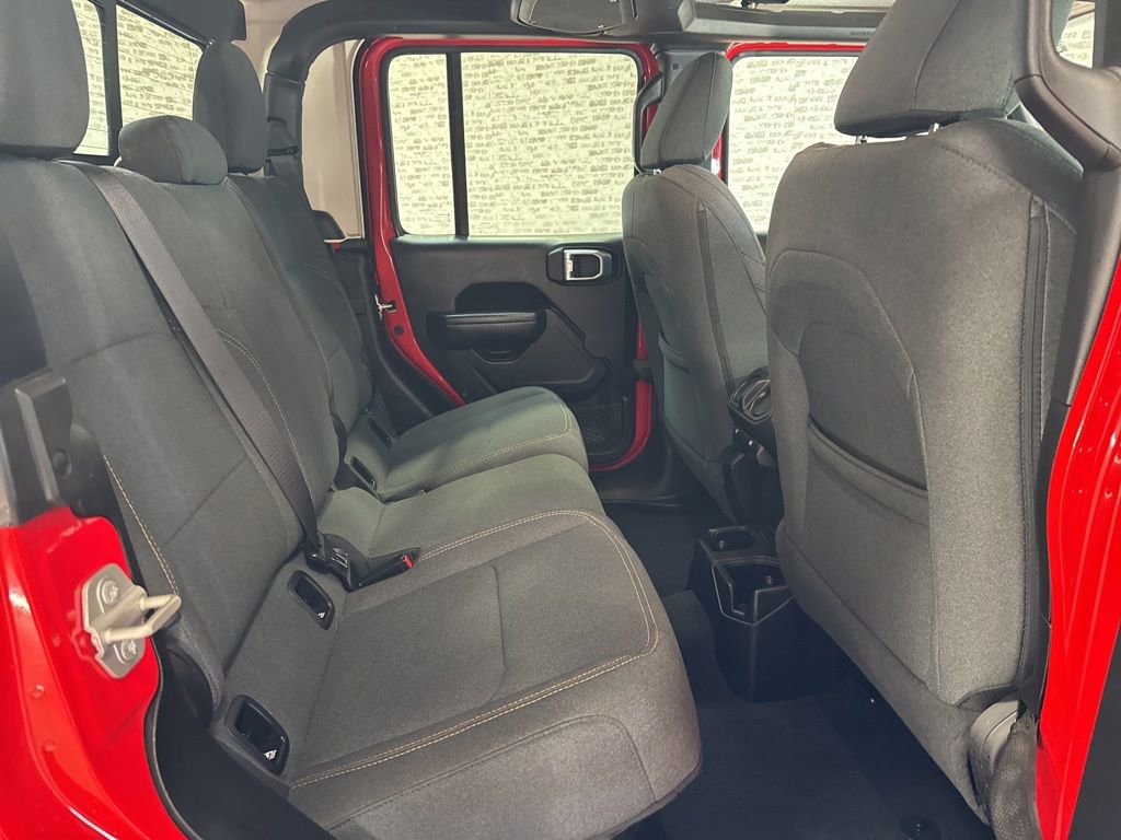 Used 2024 Jeep Gladiator Sport image 12