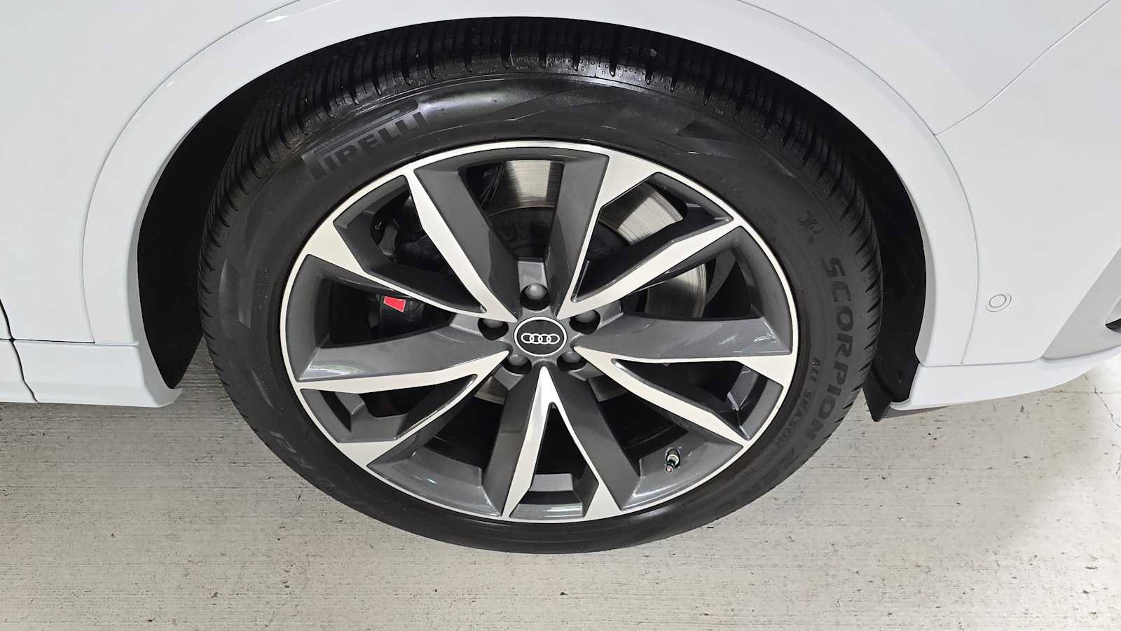 Used 2022 Audi SQ7 Prestige w/ Prestige Package AWD/4WD image 9