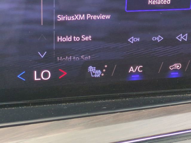 Used 2025 Chevrolet Tahoe LT image 27