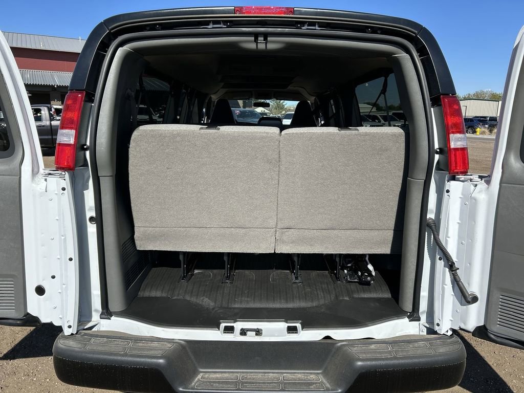 New 2025 GMC Savana 3500 LS image 24