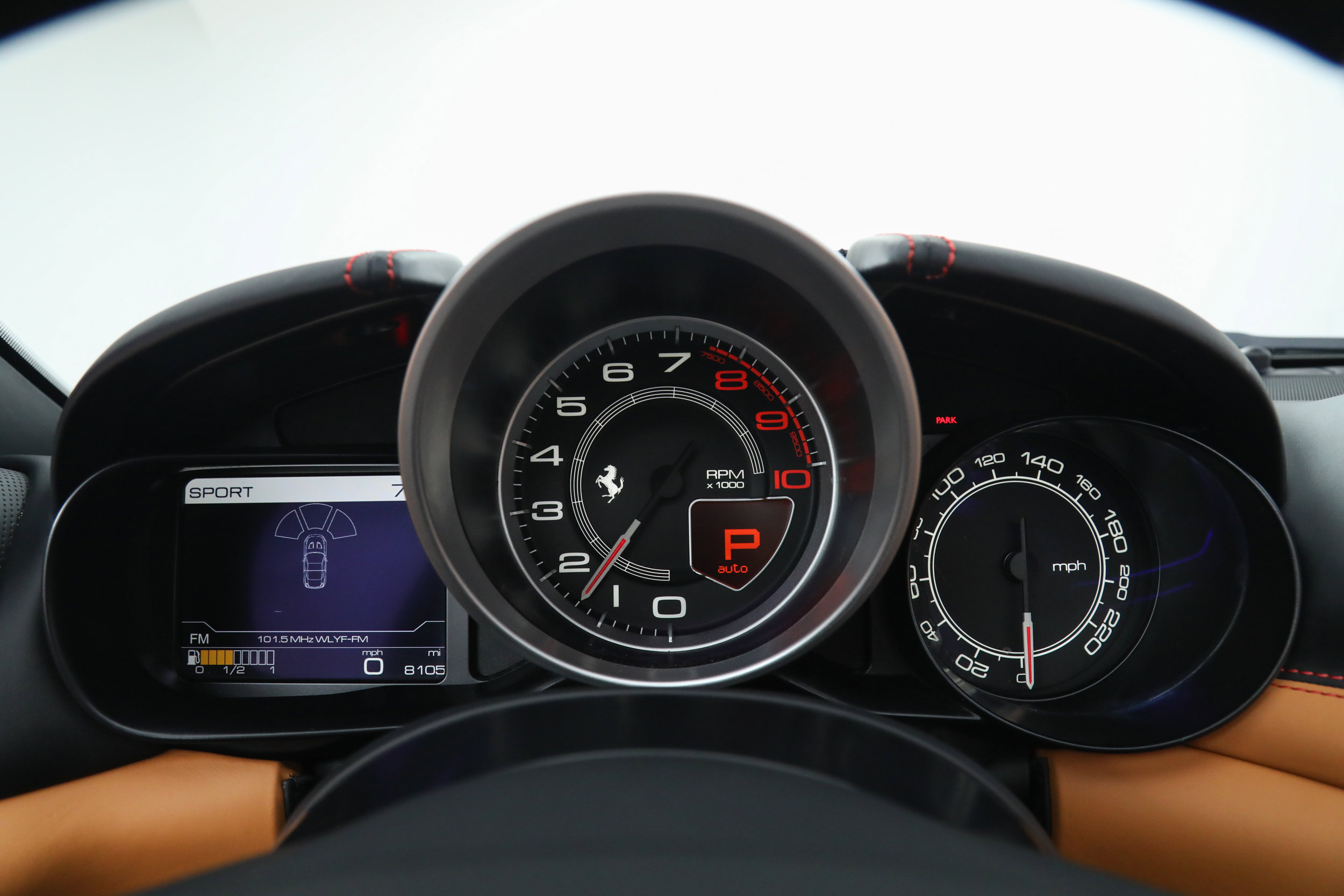 Certified 2017 Ferrari California T image 29