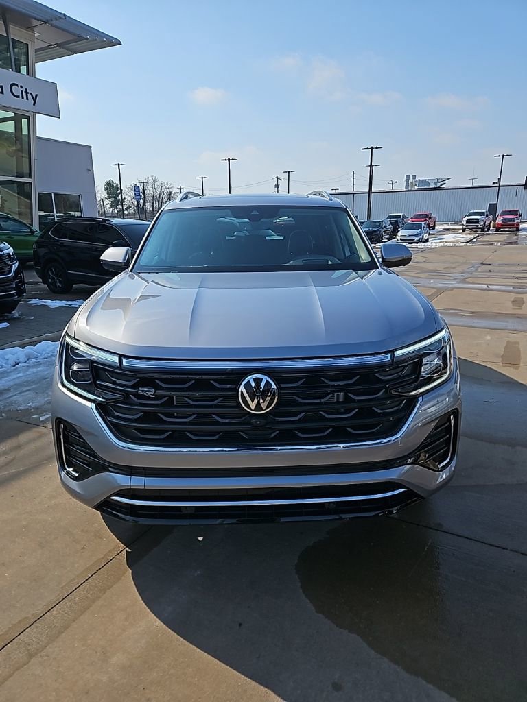 New 2026 Volkswagen Atlas SEL Premium R-Line AWD/4WD image 2