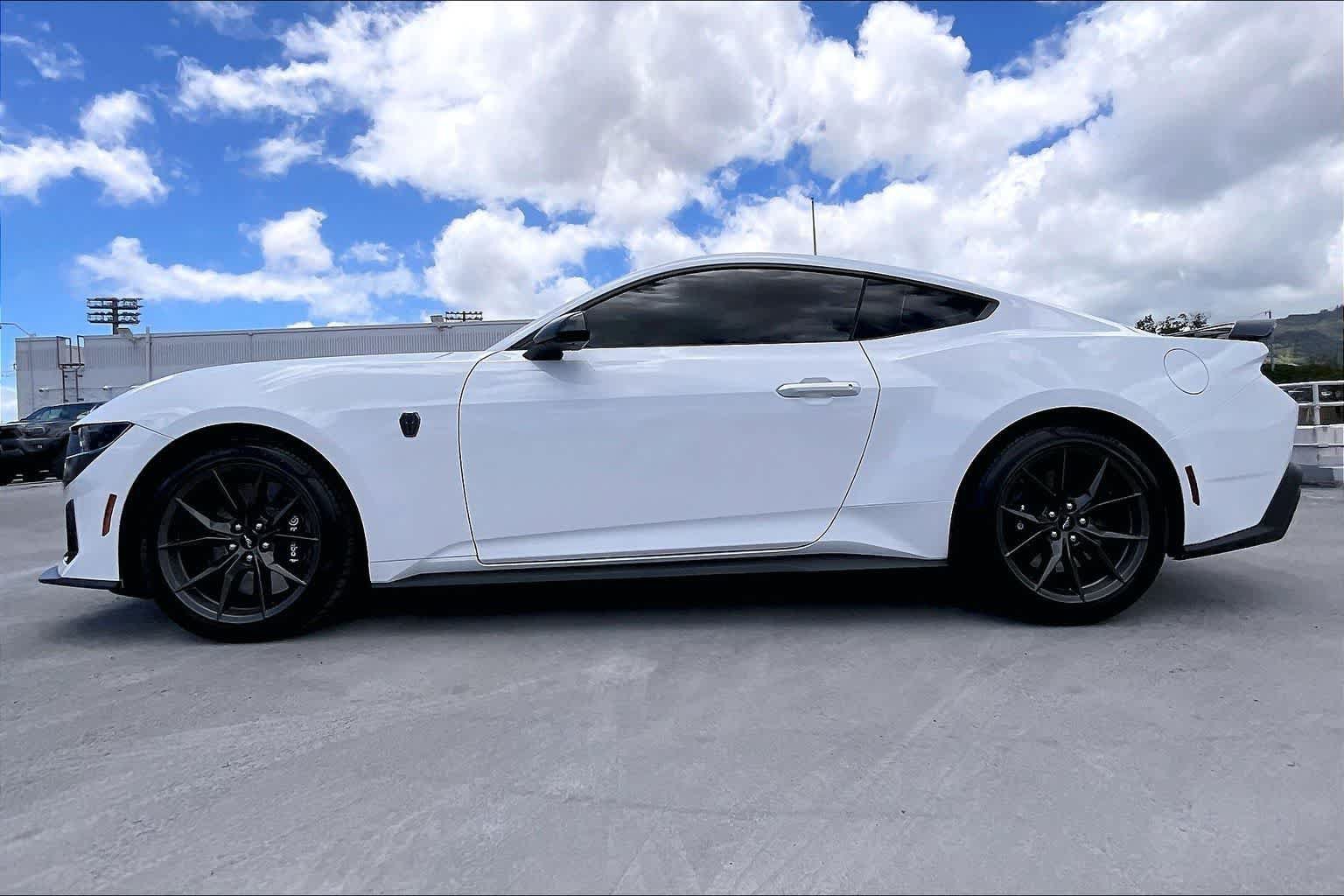 Used 2026 Ford Mustang Dark Horse RWD image 3