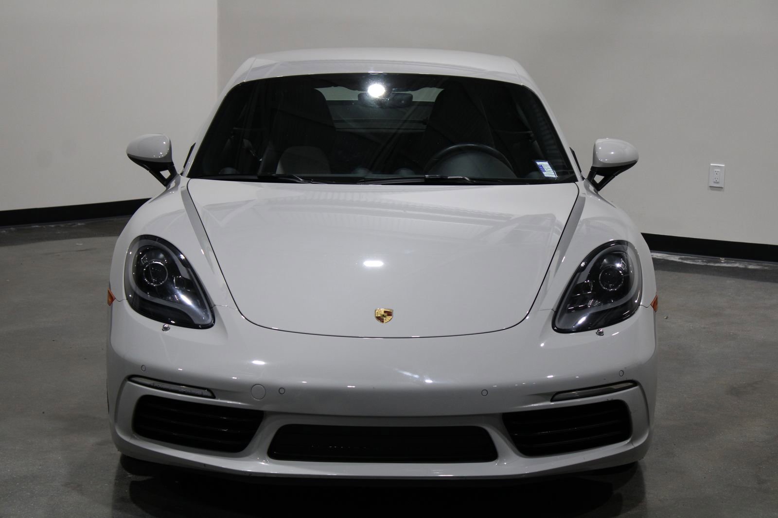 Used 2019 Porsche 718 Cayman image 7